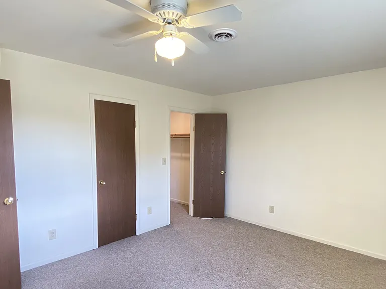807 Rainbow Dr #4 — Photo 11