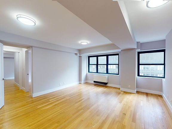 5th image of 301 E 47th St #17GH