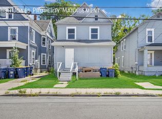 89 South St, Lockport, NY 14094
