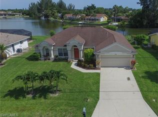 412 SE 24th St, Cape Coral, FL 33990