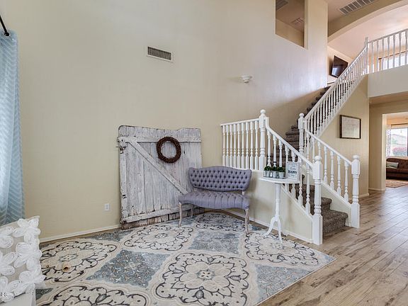 3rd image of 7432 W Honeysuckle Dr