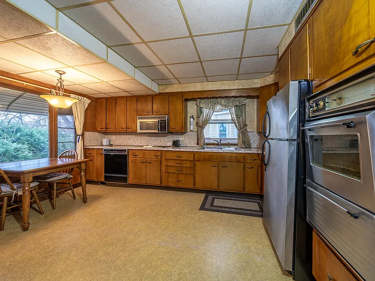 44 Park Pl — Photo 5