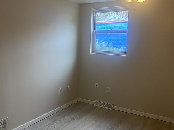 5th image of 5501 Babcock Blvd #7