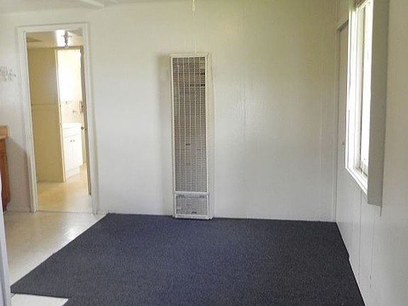 5th image of 1002 S Magnolia Ave