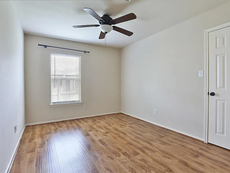 26738 Abbey Springs Ln — Photo 25