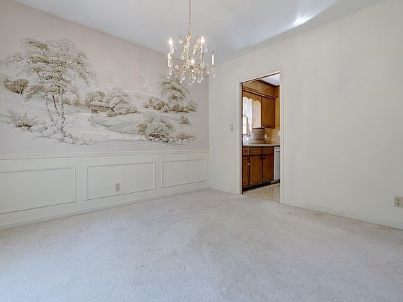 2nd image of 2306 Mountain Oaks Cir