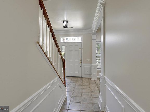 4th image of 5110 Village Fountain Pl