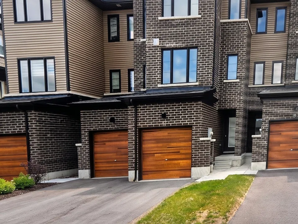 17 Tobias Ln