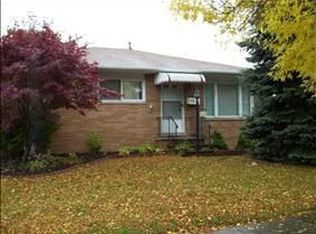 345 Skyview Rd, Cleveland, OH 44109