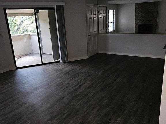 4th image of 11843 Braesview #806