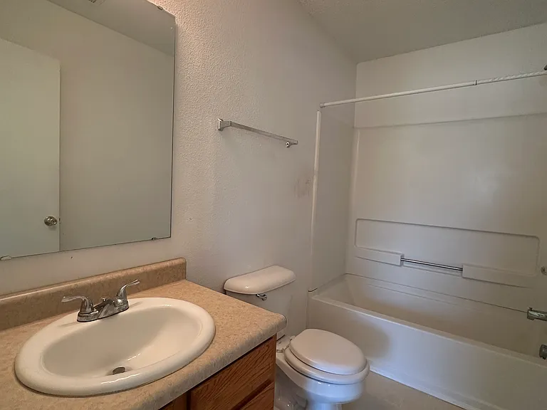 12850 Freedom Dr — Photo 14