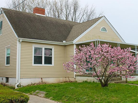4th image of 1210 E Main St