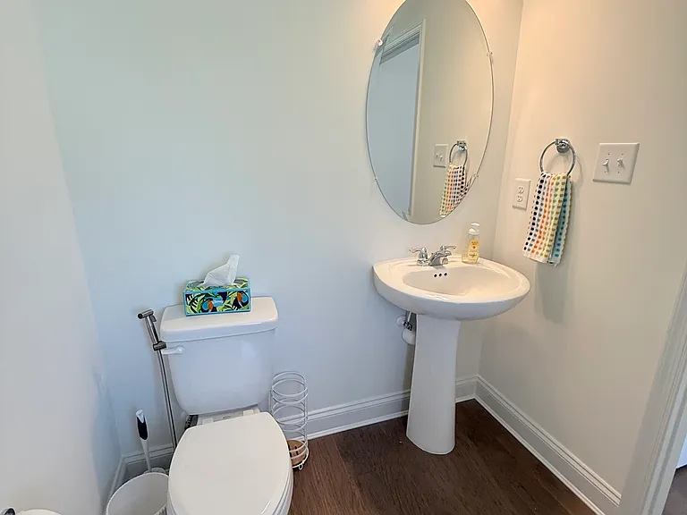 1st floor half bathroom