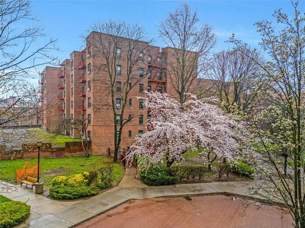 150-40 71st Avenue image 12 of 21