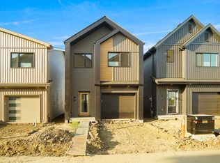 1430 Aster Way NW #21, Edmonton, AB T6T2T3