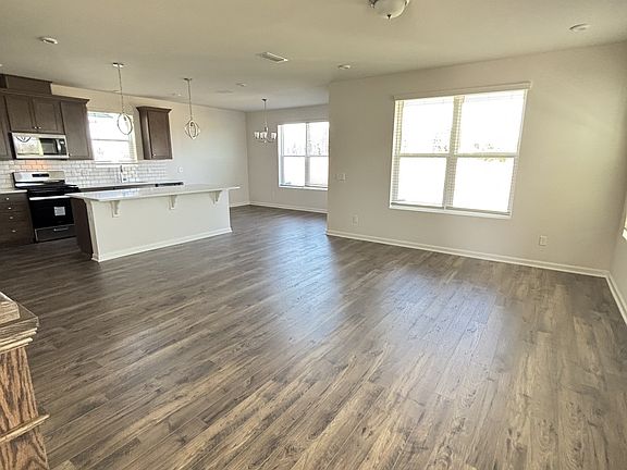 5th image of 1316 Harmony Hill Ln