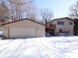 508 Paddington Rd, Willernie, MN 55090