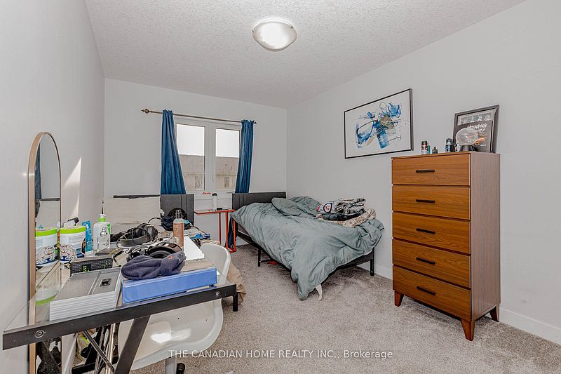 London Townhouse for rent - 3 Bedrooms — photo 43