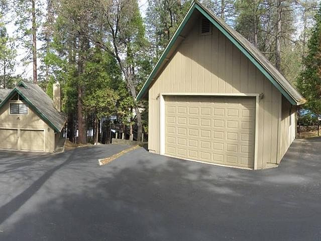 1st image of 19694 Pine Mountain Dr