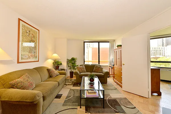 Rented by Noble Realty | media 18