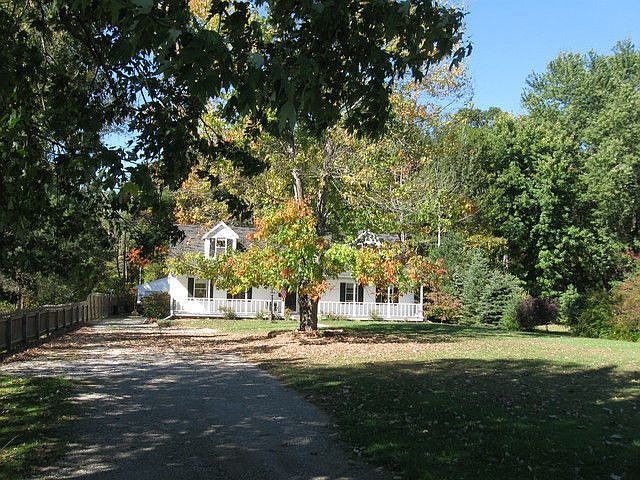 2nd image of 10845 Secor Rd