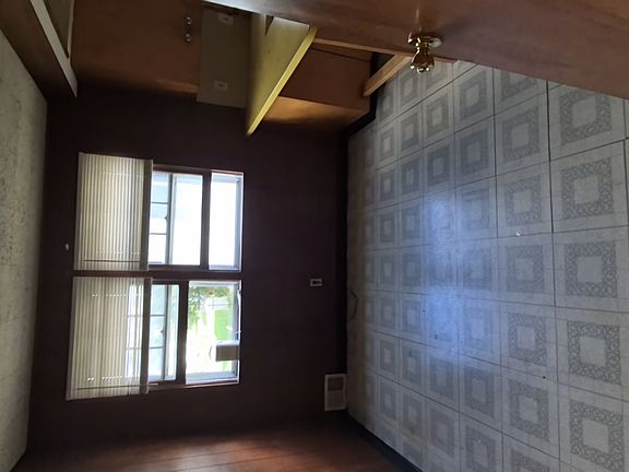 4th image of 2426 Forest Ave Unit 2