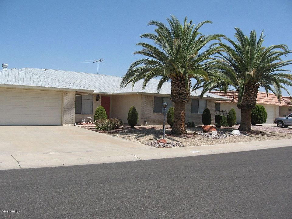 1st image of 9402 W Glen Oaks Cir