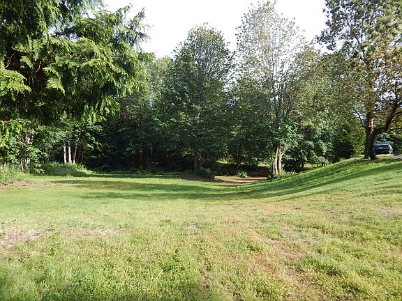 Front pasture, barn site 