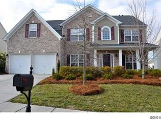 10042 Glenburn Ln, Charlotte, NC 28278