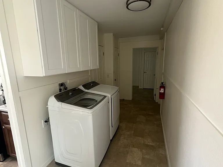 Woodland Ave — Photo 3