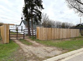 220 N Armstrong St, Carmangay, AB T0L0N0