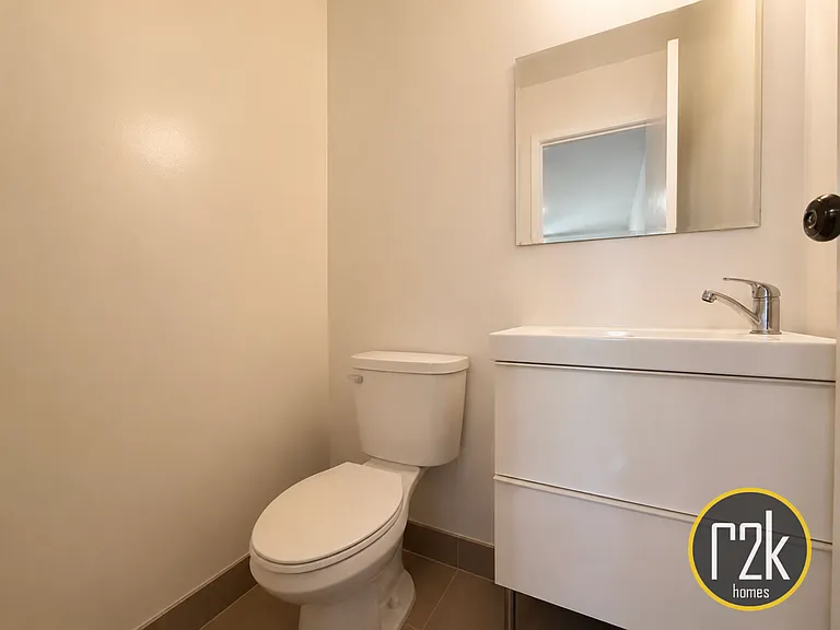 28-05 Newtown Ave #3F — Photo 13