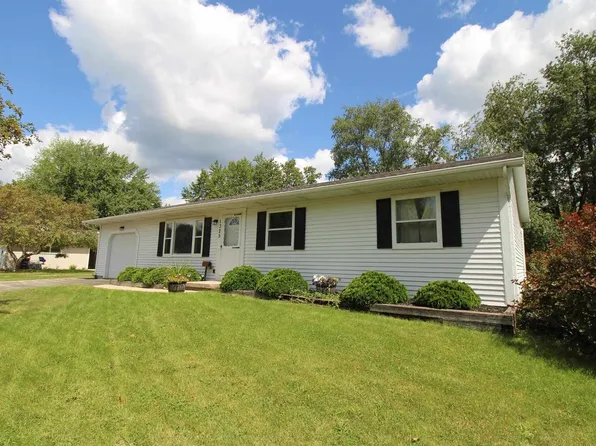 1325 North Page Street, Stoughton, WI 53589