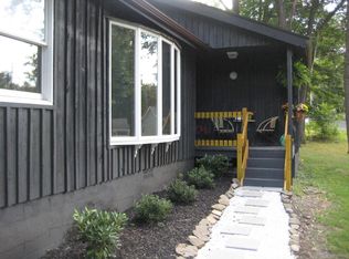 55 Manor Rd, Red Hook, NY 12571