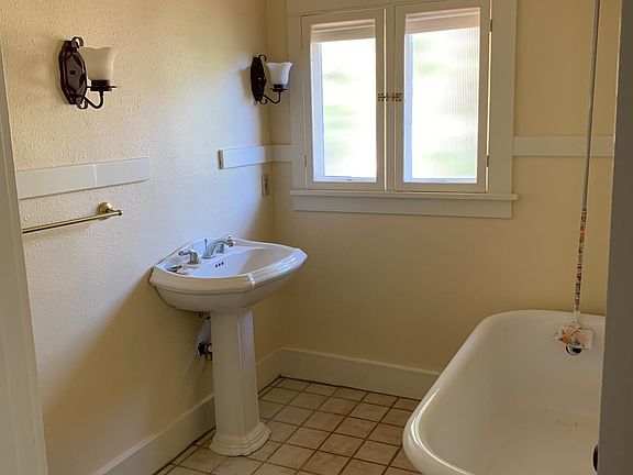 5th image of 405 N Granada Avenue Bungalow 10 #10