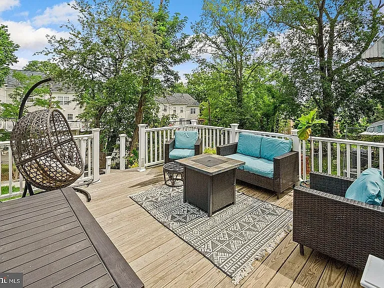 Darrington St SW — Photo 13
