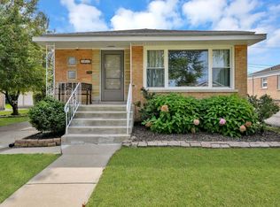 4917 Lamb Dr, Oak Lawn, IL 60453