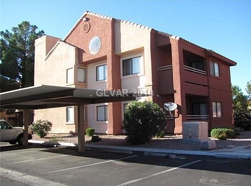 2nd image of 5028 S Rainbow Blvd Unit 105