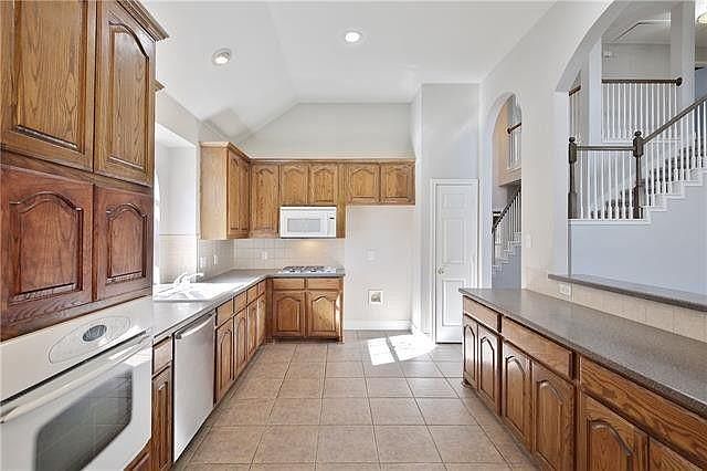 2nd image of 3414 Bermuda Dr