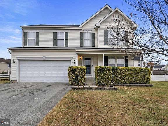 2nd image of 26 Kathleen Ct