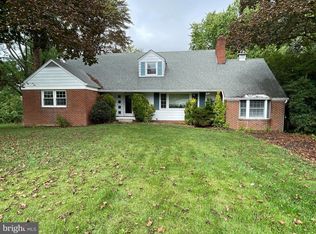 9815 Sugarloaf Dr, Damascus, MD 20872