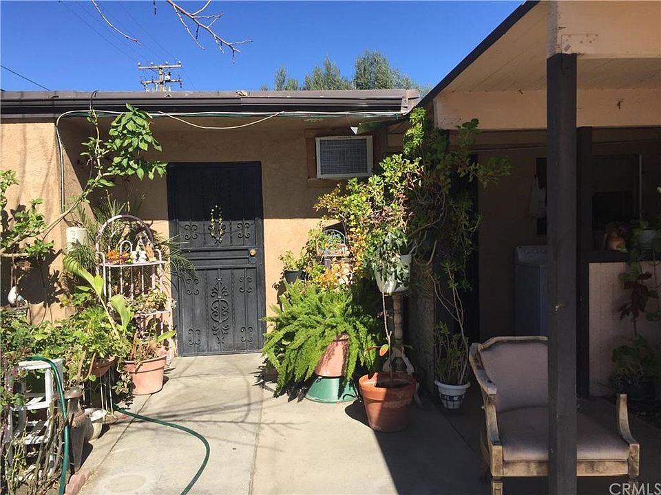 1st image of 305 Santo Dr