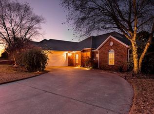 4738 W New Bridge Rd, Fayetteville, AR 72704