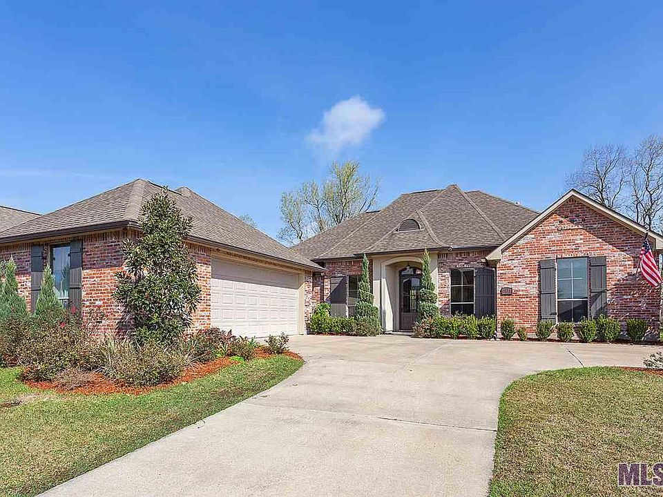 1st image of 2989 Country Lake Dr