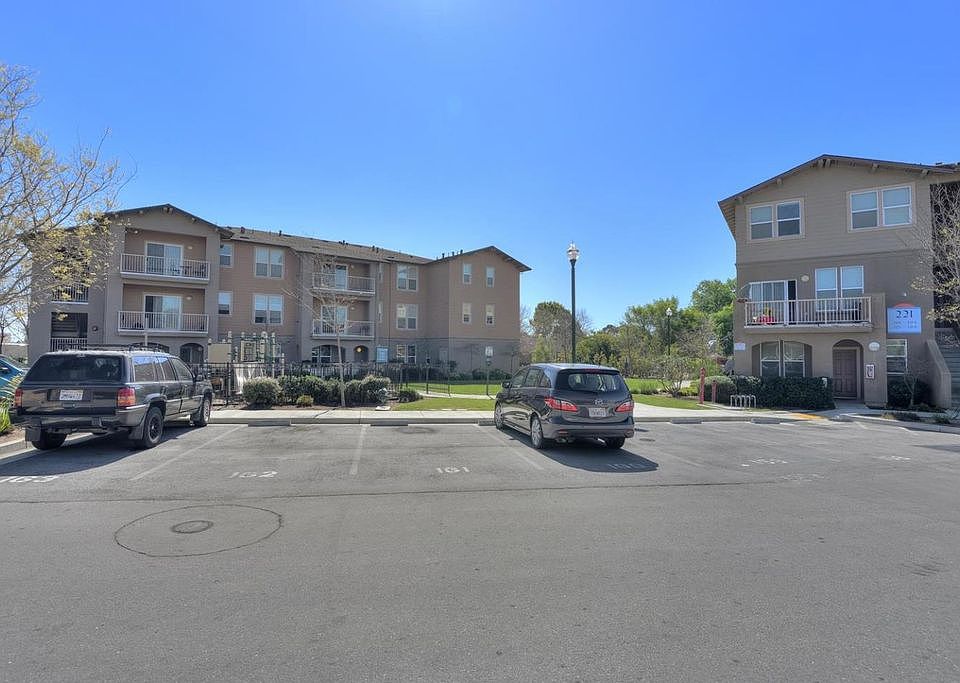 2nd image of 212 Pacifica Blvd Unit 101