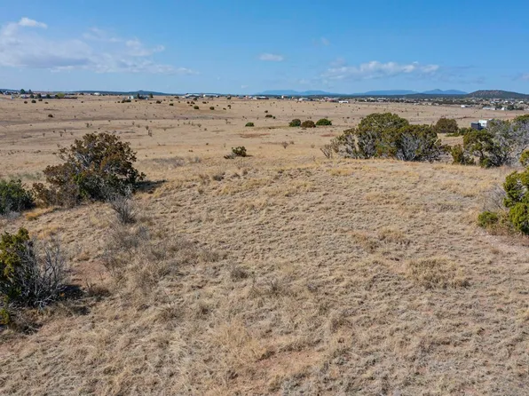 57 Luke Rd, Moriarty, NM 87035
