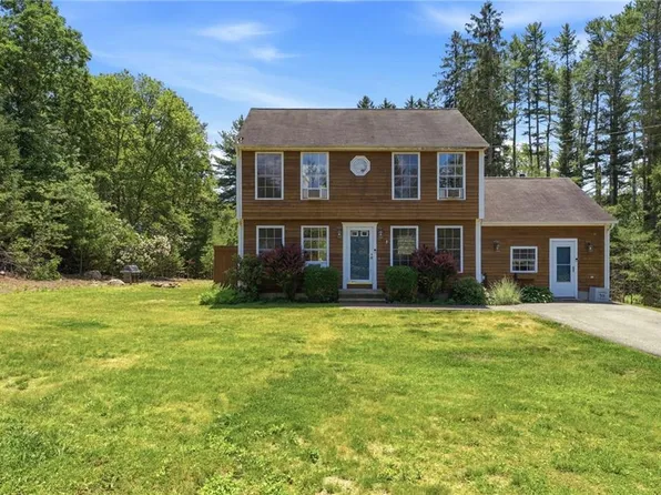 11 Timber Ridge Rd, Charlestown, RI 02813
