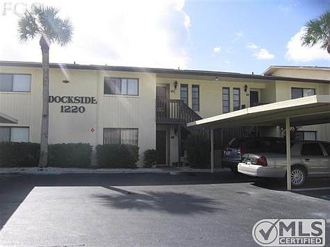 Dockside condos in SE Cape Coral on 46th St