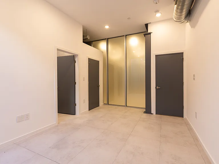 1941 N Marshall St #1 — Photo 3