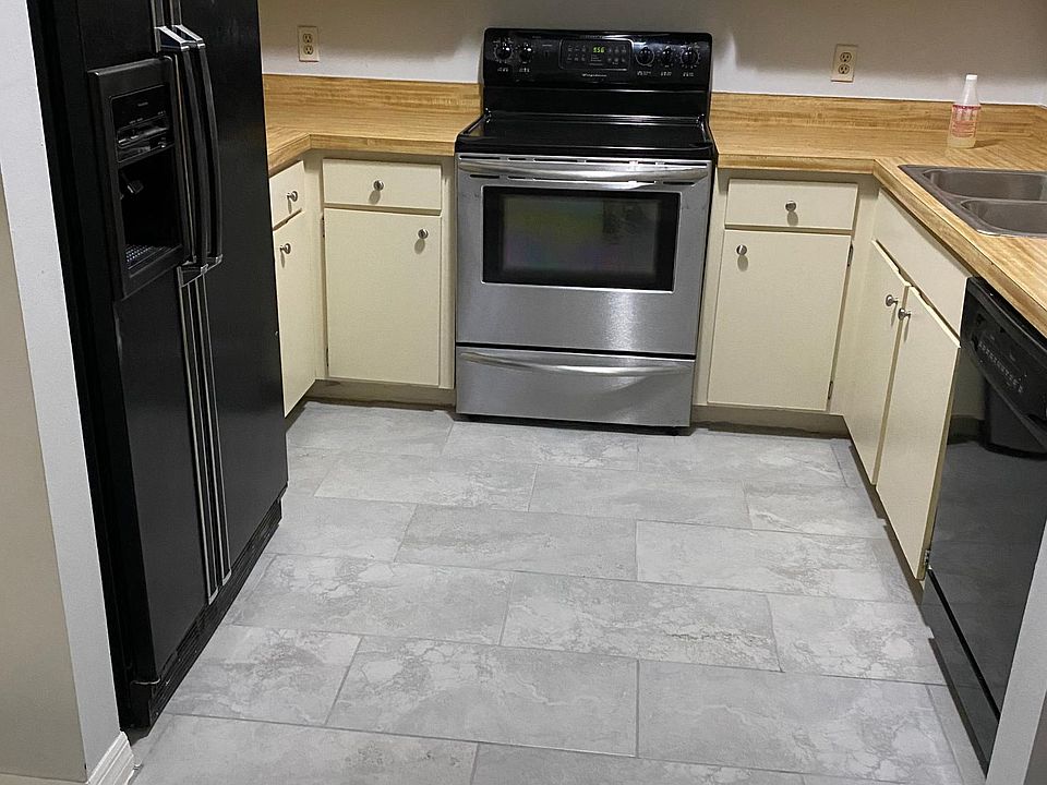 1st image of 7433 Covina Ct